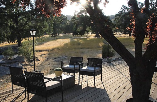 Mariposa House | Private Home at the foot of Yosemite National Park