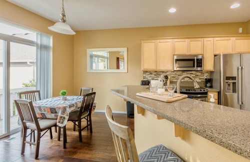Hillsboro House | Private home in the heart of Hillsboro