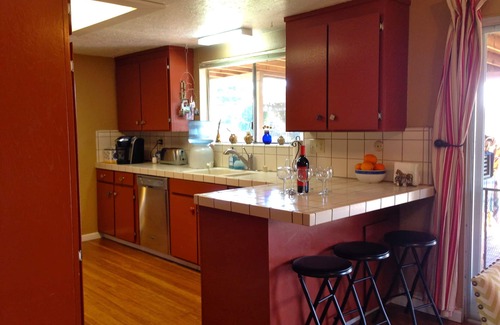 Gilroy House | PRIVATE HOME ON BEAUTIFUL MINI-RANCH