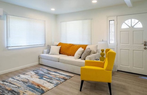 Placentia House | Private Home w/ Laundry + Disney 10 mins
