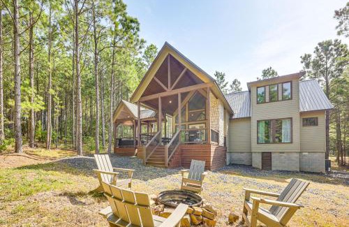 Pickens House | Private Hot Tub Cabin 13 Mi to Broken Bow Lake