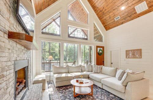 Pickens House | Private Hot Tub Cabin 13 Mi to Broken Bow Lake