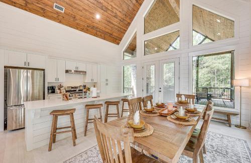 Pickens House | Private Hot Tub Cabin 13 Mi to Broken Bow Lake
