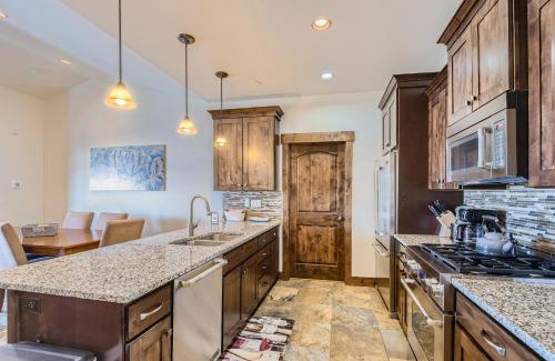 Park City House | Private Hot Tub, Close to Resorts - Private Hot Tub - Close to PC, Mountain Mansion Family Getaway