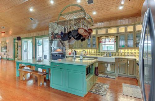 Okeechobee House | Private Hot Tub! Home Less Than 1 Mi to Lake Okeechobee