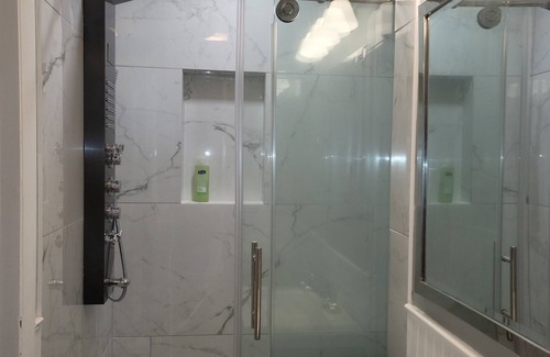 Greater Valley Brook House | Private House in Atlanta near Emory, VA and CDC