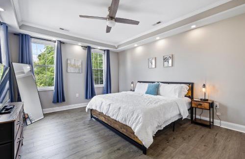 Mosby House | Private House in Heart of Historic Barton Heights!