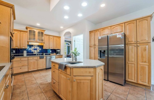 Reeders House | Private In-Ground Pool, Hot Tub, Sauna, Pickleball