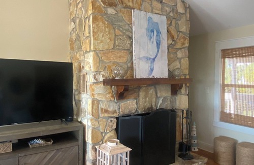Pine Island House | Private Island Oasis. Sportsman's Paradise on Pine Island with Amazing Views.