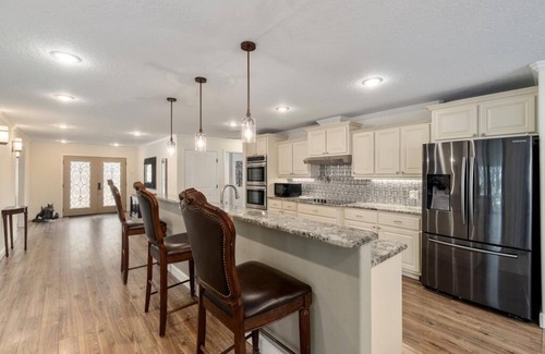 Dunnellon House | Private Island Waterfront Oasis Kayaks + Paddleboards + Canoe + NEW Pool Table