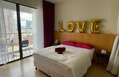 Taman Kobena Apartment | Private Jacuzzi Staycation at KL City 921