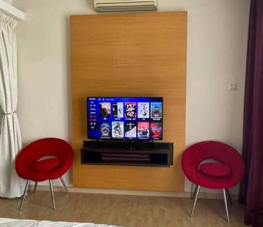 Taman Kobena Apartment | Private Jacuzzi Staycation at KL City 921
