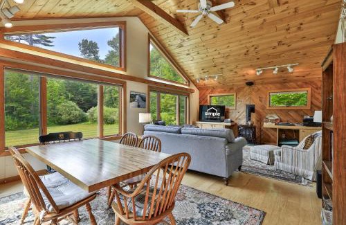 Killington House | Private Killington Home with Indoor Hot Tub and 2 Living Rooms