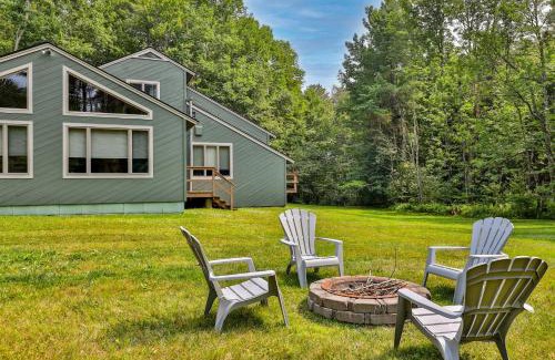 Killington House | Private Killington Home with Indoor Hot Tub and 2 Living Rooms