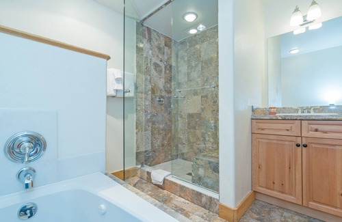 Mountain Village Hotel | Private King Room With All of the Perks of the Bear Creek Lodge