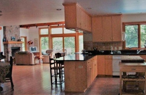 Elkhart Lake House | PRIVATE LAKE ESTATE - 25 ACRES OF WILDLIFE