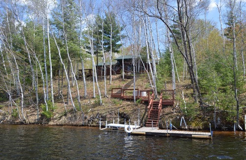 Hayward House | Private Lake Home On the Beautiful Tiger Cat! Pontoon Included With Cabin