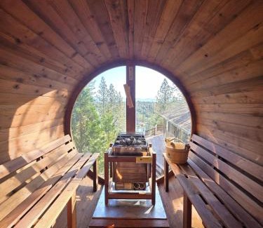 Groveland House | Private Lakeview Yosemite Full House El Capitan with Panoramic Sauna, HotTub, WiFi