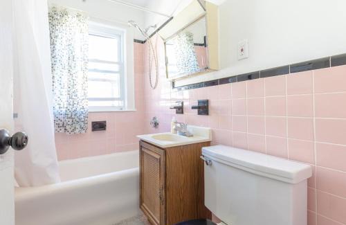 Oak Square House | Private Large Bedroom #D