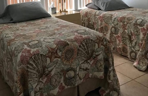 Pine Island Center House | Private Living on Pine Island