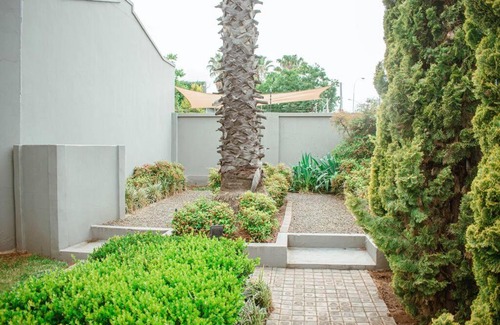 Bloemfontein Villa | Private luxurious 3 bedroom complete house