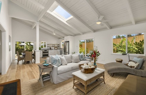 Kailua House | Private Luxury Home, Steps from the Beach w/AC, Ranch Beach House