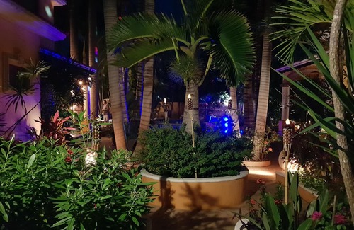 Villa Juarez Villa | Private Luxury Villa 15,000 sq ft,kid friendly, Maid, pvt.Chef,24 h security