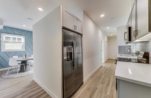 Adams Point Apartment | Private Luxury Studio in Lake Merritt