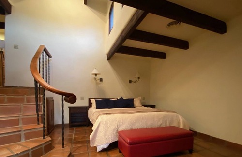 Ramona House | Private Luxury Villa in San Diego's Wine Country