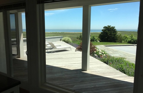 Guilford House | Private luxury waterfront home
