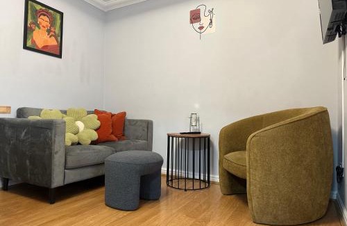 Leith Apartment | Private Main Door Lovely 2 bedroom apartment