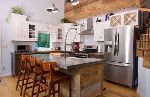 Tremont House | Private, modern, minutes from Acadia.