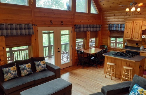 Andrews Cabin | Private Mountain Hideaway
