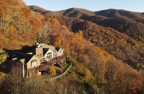 Clyde House | Private mountain on 36 acres with 100 mile views west over the Smokey mountains