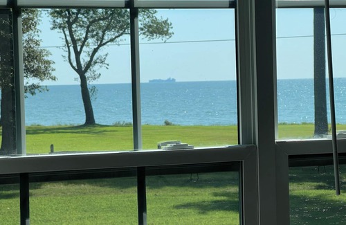 Reedville House | Private Northern Neck Retreat on Chesapeake Bay and Taskmaker Creek.