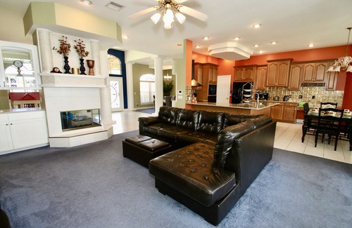 Deltona Lakes House | PRIVATE OASIS! CLEAN 4 BEDROOM, LAKE VIEW HOME!