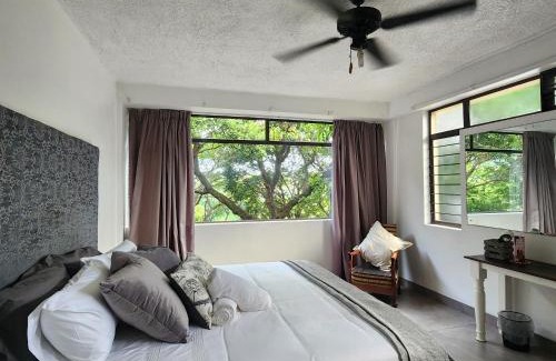 Durban North Apartment | Private Oasis