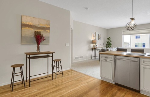 Apple Valley House | Private One Bedroom Suite