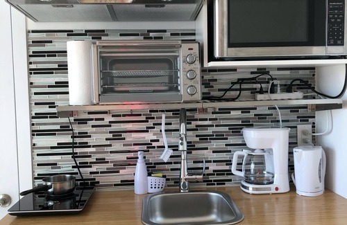 Saint-Hubert Apartment | Private one room unit, only for non-smokers