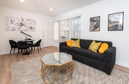 Hollywood Hills West Apartment | Private Paradise 1 BR Apartment near Sunset Blvd