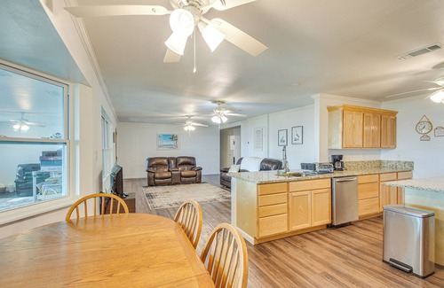 Florida Panhandle House | Private Patio & Hot Tub: Bayside Home in Pace!