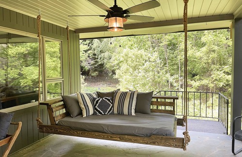 Waynesville House | Private, Peaceful Mountain Getaway next to a mini farm! Blue Rdge Pkwy close by