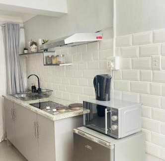 South Durban Apartment | Private Pelican Corner