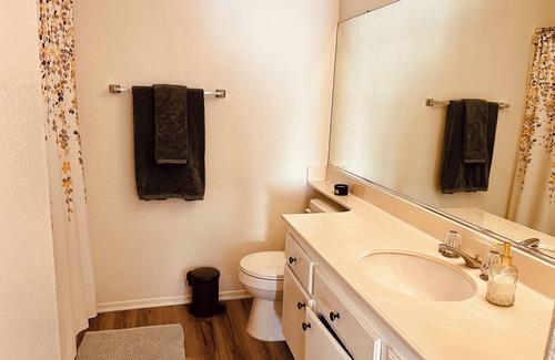 Newhall House | Private pet-friendly bedroom in charming Santa Clarita