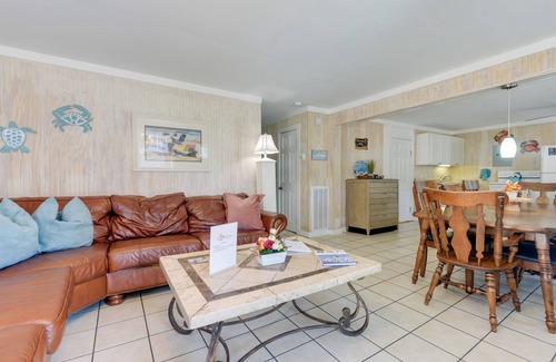 Ash House | Private Pool: Family Home in North Myrtle Beach