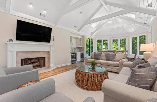 Heritage Woods House | Private Pool - 5 Min Bike Ride to Beach - 4 W Garrison Pl