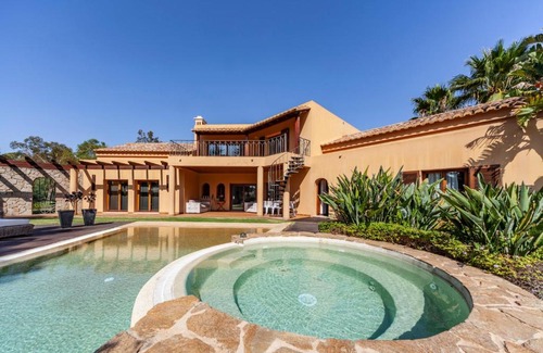 Penina Villa | Private pool and Jacuzzi by GalanteVasques