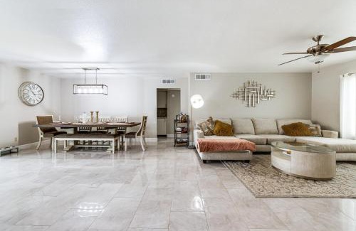Tempe House | Private Pool and Yard Family Retreat in Tempe