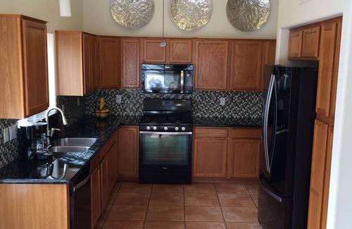 Avondale House | Private pool, golf, shopping and baseball! Great family retreat.