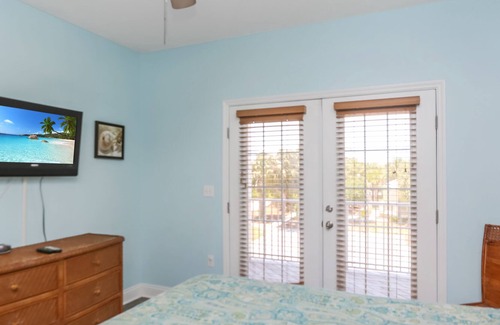 Seagrass House | Private Pool, Gulf View in Gated Community ~ Love You More